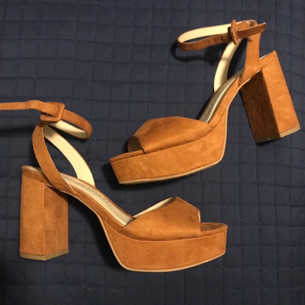 Chinese Laundry Therese Platform